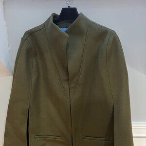 Alice Walk “The Cape” – Timeless Wool Cape